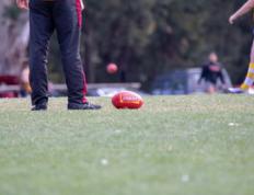 C罗在澳大利亚队比赛中刷新纪录，晋级下一阶段引发热议！上演精彩一战